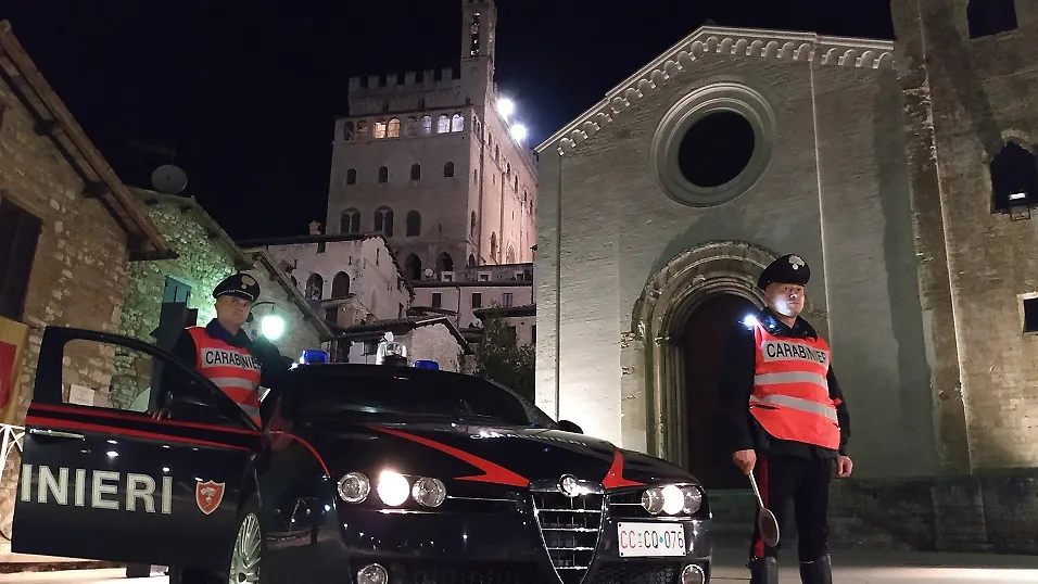 Giovane aggredito e derubato mentre tornava a casa in monopattino: costretto a consegnare il denaro che aveva